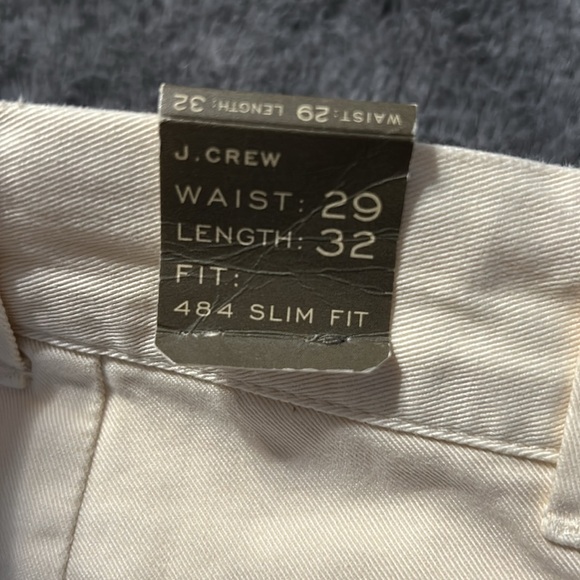 Brand new 29/32 J Crew White Pants 
484 Slim Fit - Picture 2 of 3